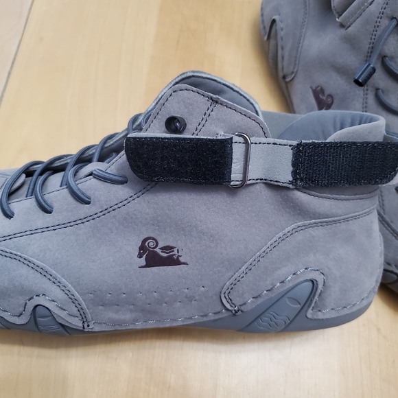 Dbeck Explorer Outdoor Hiking, Camping, & Driving Ankle Shoe EU Size 42 - Picture 5 of 11